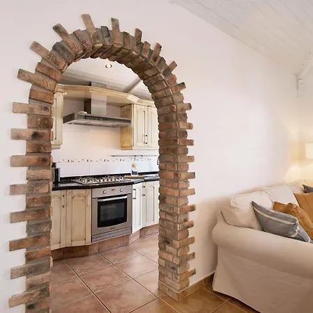 Oleandra 酒店 阿德耶